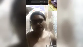 Married Bhabhi Showing Her Nude Body On Video Call With Me Today