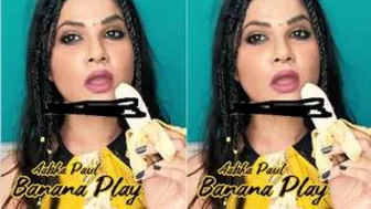 Slutty Model Playing With Banana In Her Pussy For Private Video