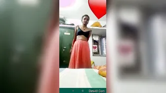 Telugu Babe Stripping Her Clothes And Getting Fully Naked