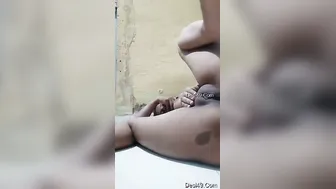 Horny Desi Babe Spreading Wide Showing Her Dripping Wet Pussy