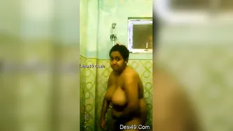 Married Boudi Getting Wet And Naked In The Bathroom For Me