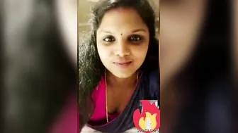 Cheating Wife Showing Her Tits To Her Ex Boyfriend On Video Call