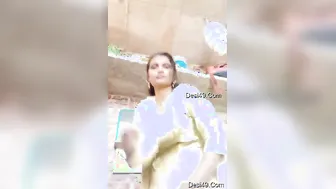 Village Bhabhi Exposing Her Huge Tits And Hairy Pussy Outdoors