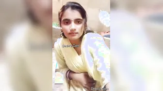 Village Bhabhi Exposing Her Huge Tits And Hairy Pussy Outdoors