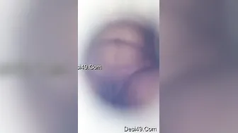 Married Boudi Bathing Outdoors Caught On Camera Completely Nude