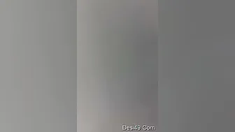 Voyeur Catches Curvy Indian Bhabhi Bathing In Bathroom Hidden