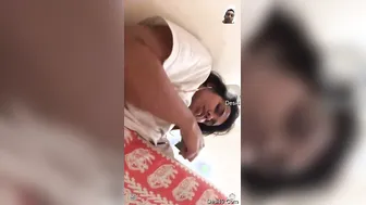 Sweet Desi Babe Exposing Her Boobs To Boyfriend On Call