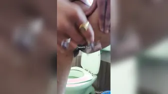 My GF Letting Me Shave Her Tight Pussy Before Fucking