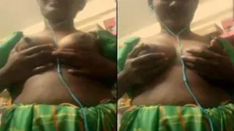 Bhabhi Stripping Naked For Her Secret Lover On Video Call Again