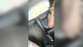 Tamil Aunty Flashing Her Assets To Driver Outside Her House