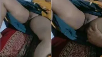 Married Bhabhi Stripping Live Showing Her Big Tits And Pussy