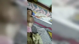 GF Letting Her Lover Capture Her Naked Body On His Phone