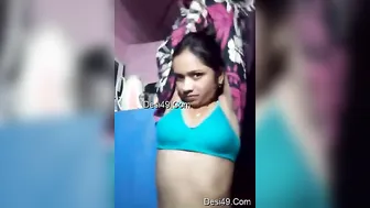 Married Bhabhi Recording Her Naked Body Selfie For Her Lover