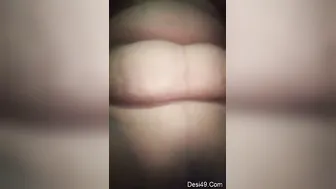 Desi Call Girl Exposing Tits And Fingering Pussy For Client