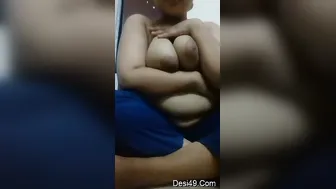Desi Babe Teasing Me By Showing Off Her Beautiful Natural Boobs