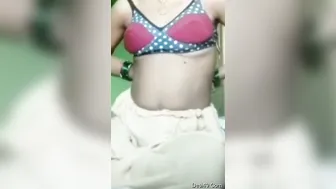 Village Bhabhi Revealing Her Big Brown Tits While Hubby Is Away