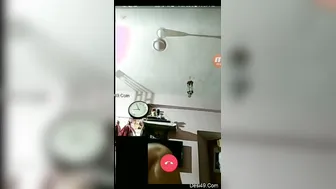 Married Bhabhi Flashing Her Wet Pussy On Naughty Video Call