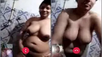 Desi Babe Bathing Naked On Video Call Showing Everything To Him