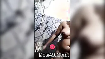 Desi Babe Bathing Naked On Video Call Showing Everything To Him