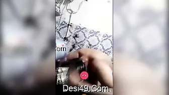 Desi Babe Bathing Naked On Video Call Showing Everything To Him