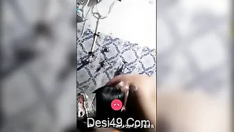 Desi Babe Bathing Naked On Video Call Showing Everything To Him