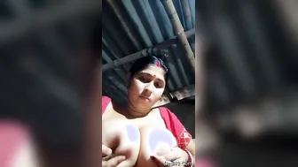 Married Bhabhi Exposing Her Big Tits And Pussy On Camera For You