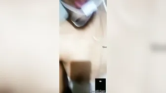 Cute Looking Desi Girl Flashing Her Tits On Video Call Today