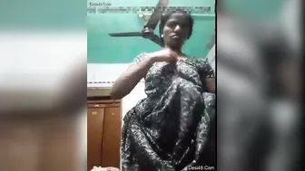 Tamil Bhabhi Squeezing And Playing With Her Big Tits At Home