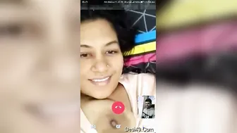 Desi Married Woman Showing Off Her Tits During Video Call