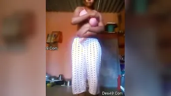 Recording My Naked GF Dancing For Me Before We Fuck Hard