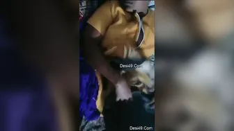 Horny Bhabhi Exposing Her Huge Boobs And Pussy Live On Camera