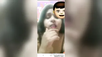 Married Bhabhi Flashing Her Big Boobs On Late Night Video Call
