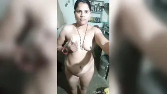 Thick Bhabhi Squeezing And Showing Off Her Huge Desi Boobs