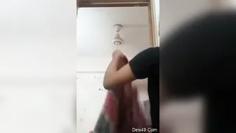 Desi Babe Filming Herself Bathing Naked In Her Bathroom At Home