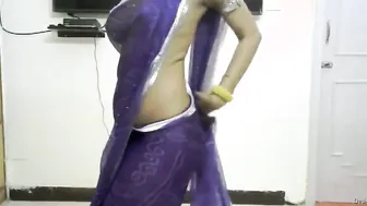 Indian Cam Girl Dancing And Stripping Live For Horny Viewers