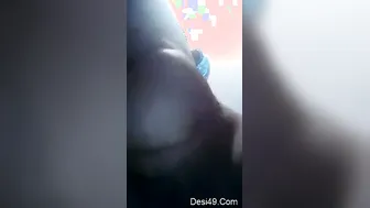 Nepali Bhabhi Recording Herself Naked As A Surprise For Hubby