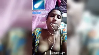 Married Woman Exposing Her Tits During Private Video Call Time