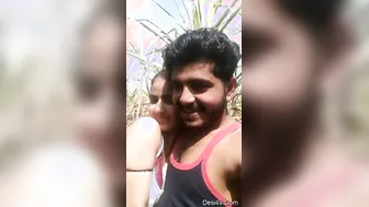 Boyfriend Sucking And Playing With His GFs Soft Boobs