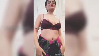 Sexy Babe Showing Her Perky Tits While Dancing In Bedroom