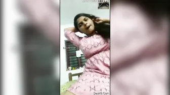Cute GF Teasing Her Man With Sexy Talk On Video Call
