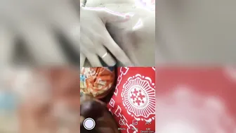 Married Bhabhi Showing Tits And Pussy To Customer On Video Call