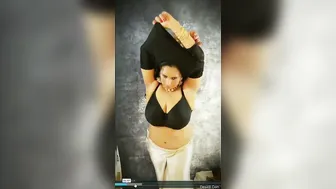 Horny Bhabhi Flashing Her Big Desi Tits For The Camera At Home