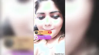 Sexy Babe Performing Private Nude Show Playing With Her Pussy