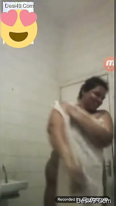 Mallu Aunty Getting Naked And Touching Herself On Video Call