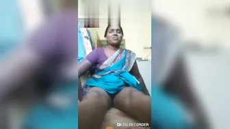 Tamil Married Woman Spreading Her Pussy On Secret Video Call