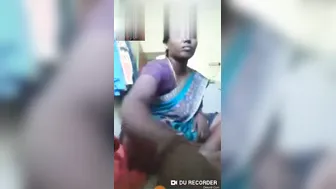 Tamil Married Woman Spreading Her Pussy On Secret Video Call