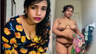 Tamil Aunty Filming Herself Naked For Her Secret Lover At Home