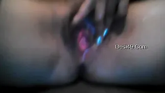 Sexy Desi Girl Rubbing Her Pussy And Squeezing Her Tits