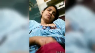 Horny Indian GF Fingering Herself On Camera Again