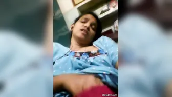 Horny Indian GF Fingering Herself On Camera Again